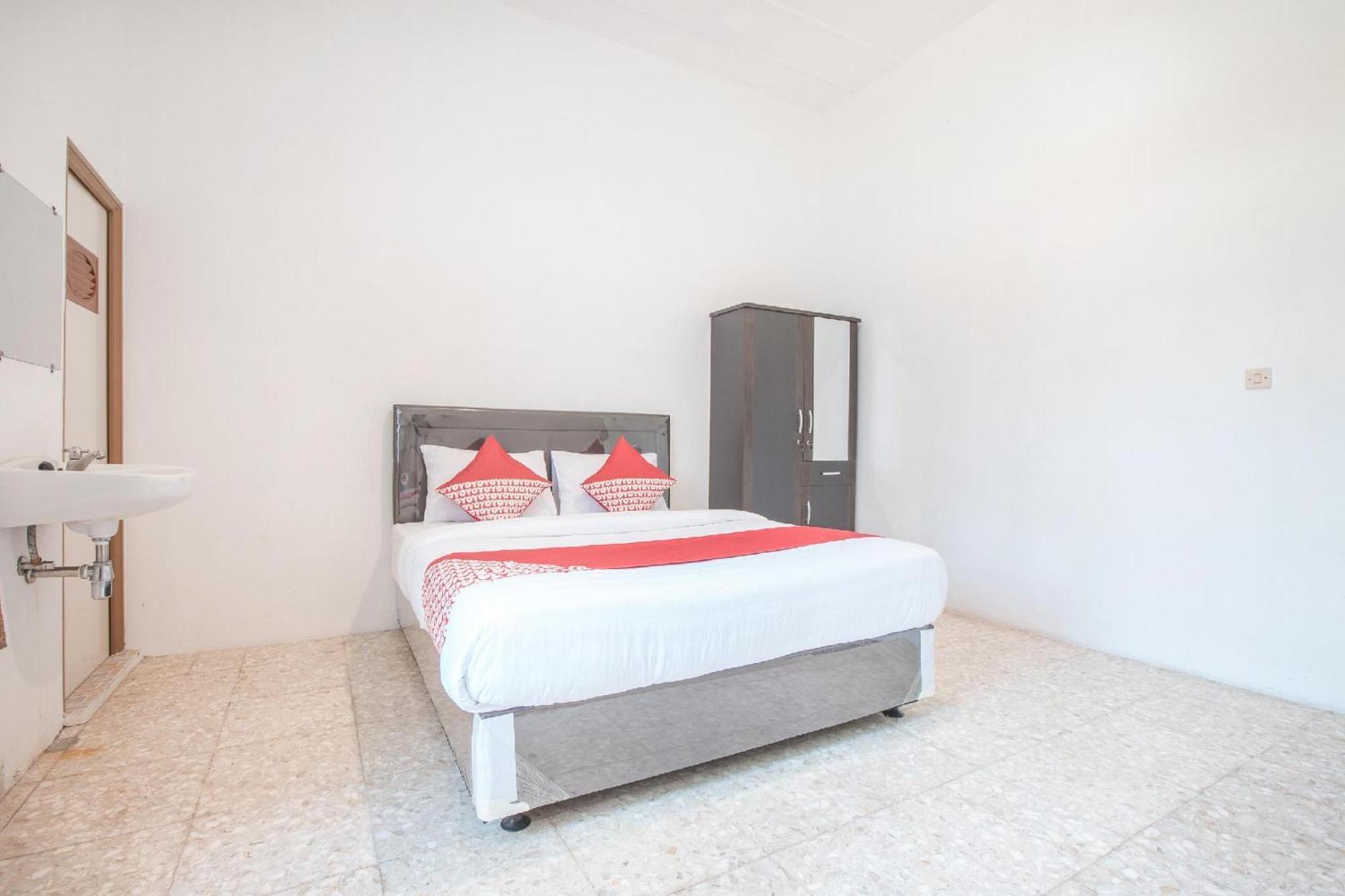 Capital O 332 Residence G17 Kemang جاكرتا المظهر الخارجي الصورة