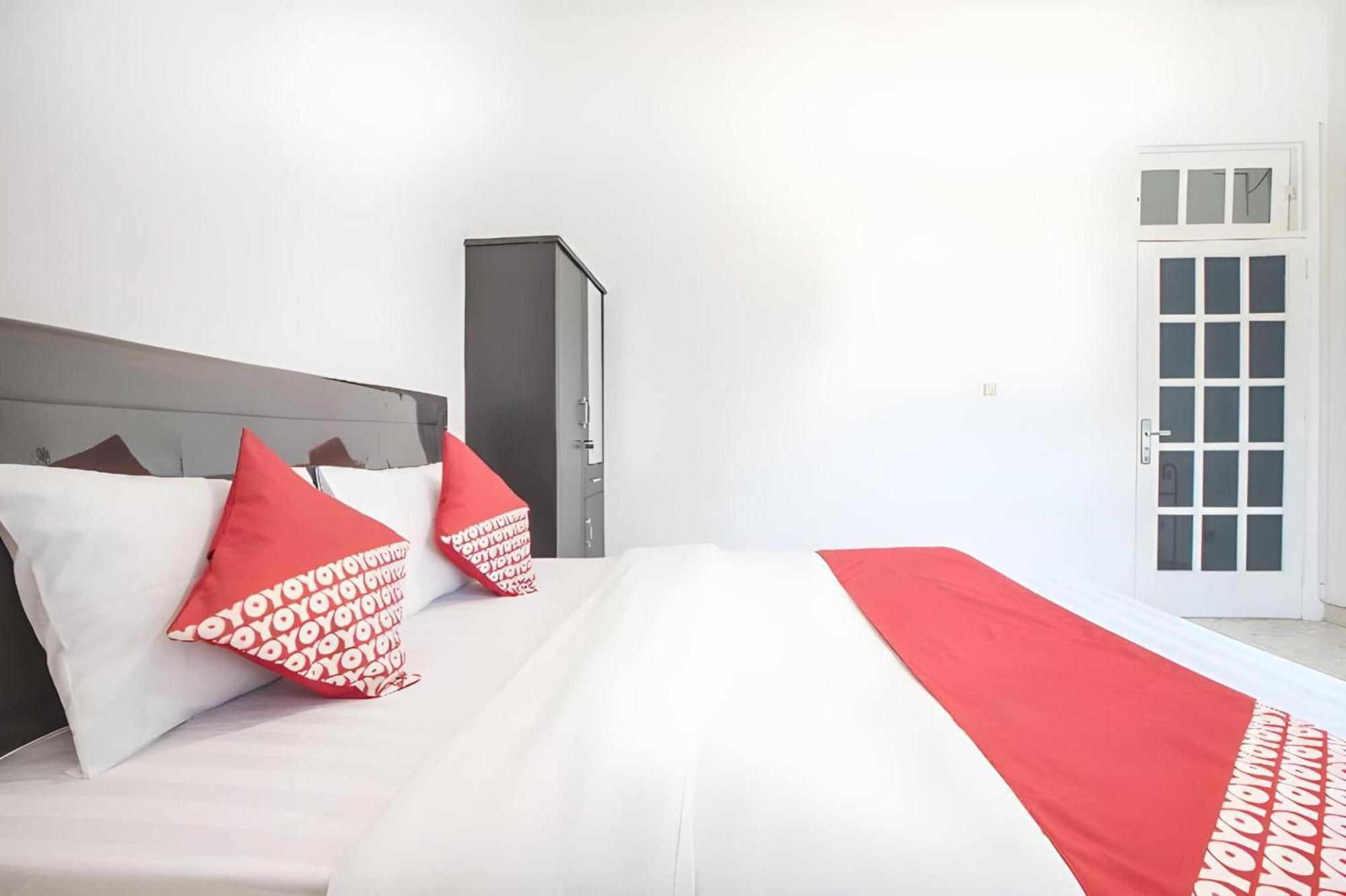 Capital O 332 Residence G17 Kemang جاكرتا المظهر الخارجي الصورة