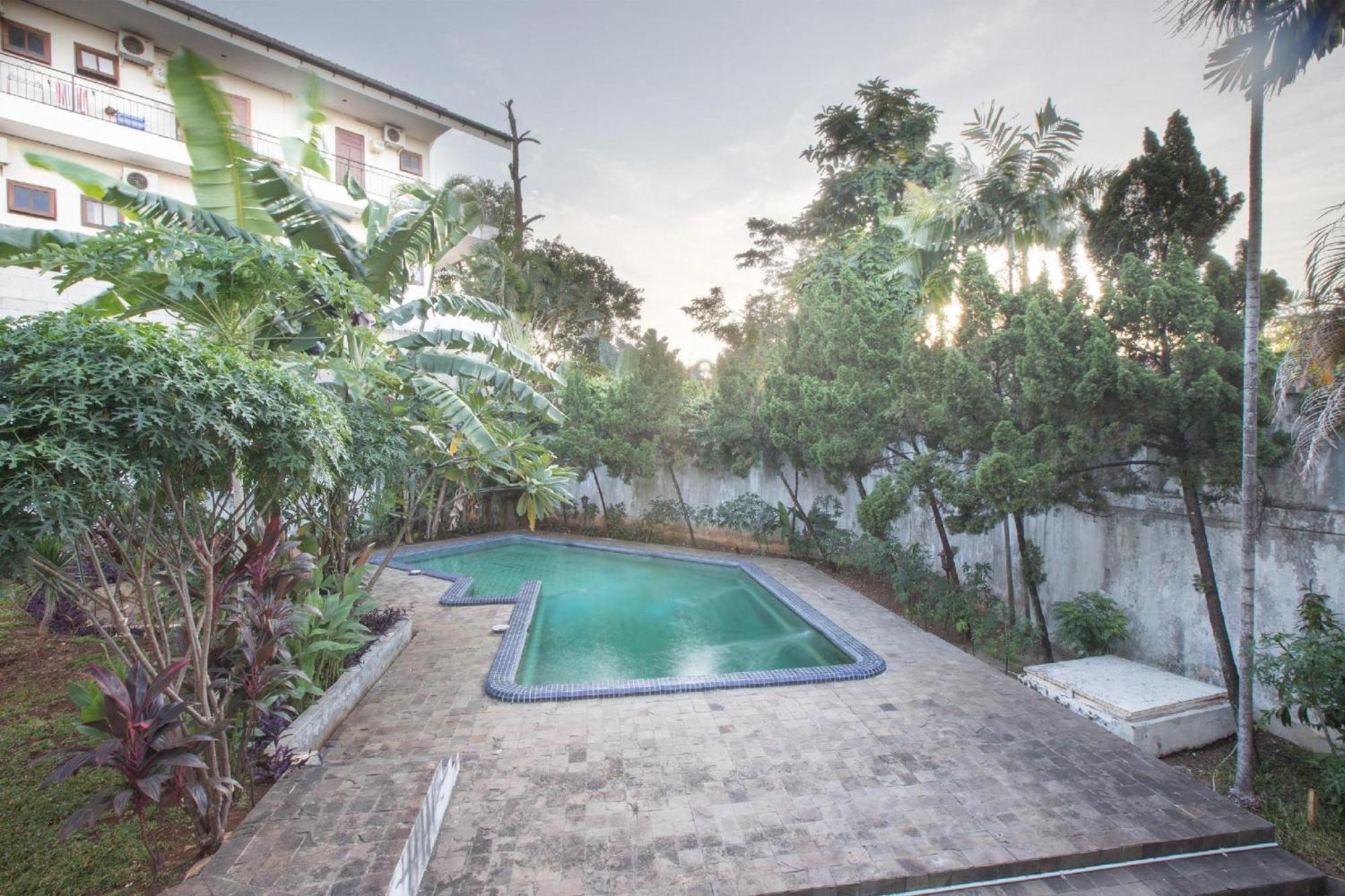 Capital O 332 Residence G17 Kemang جاكرتا المظهر الخارجي الصورة