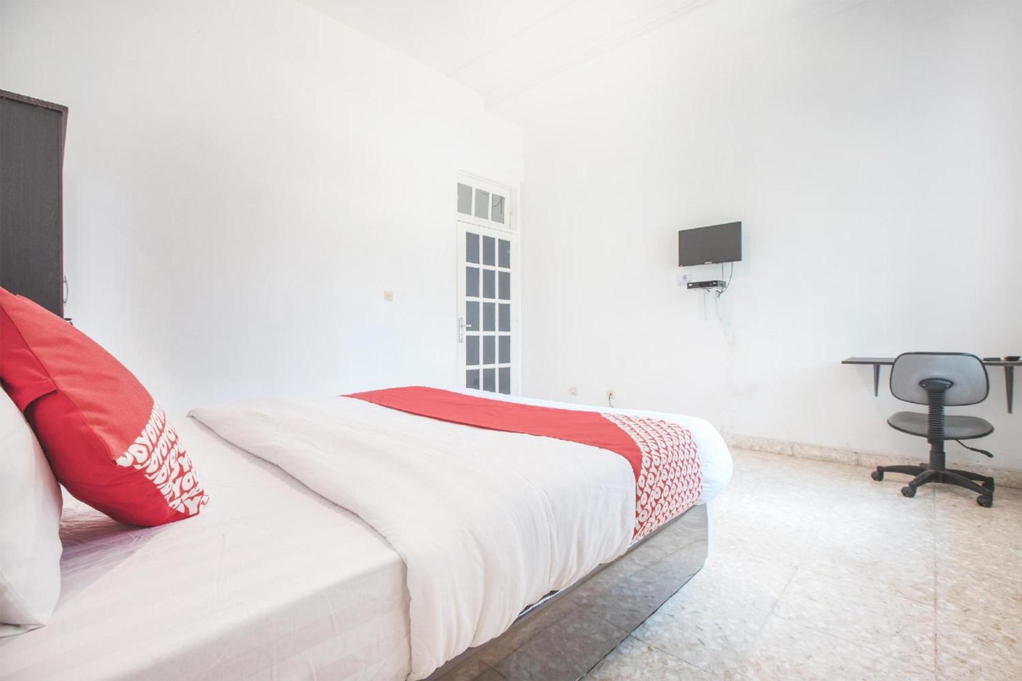 Capital O 332 Residence G17 Kemang جاكرتا المظهر الخارجي الصورة