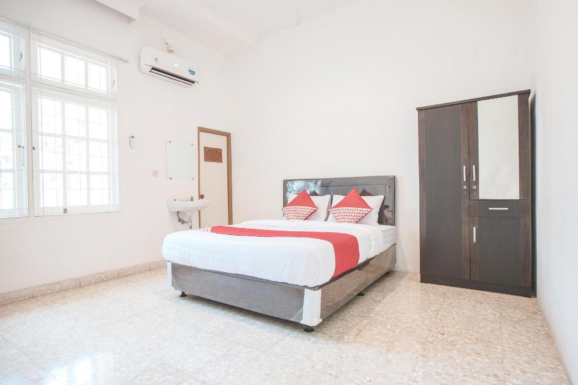 Capital O 332 Residence G17 Kemang جاكرتا المظهر الخارجي الصورة